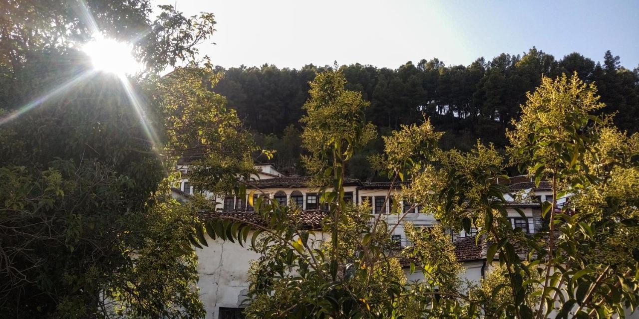 Gjestgiverier Mishel Berat